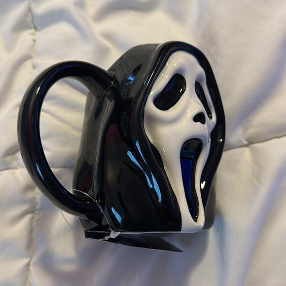 Scream Ghost Face coffee mug - Picture 4 of 4